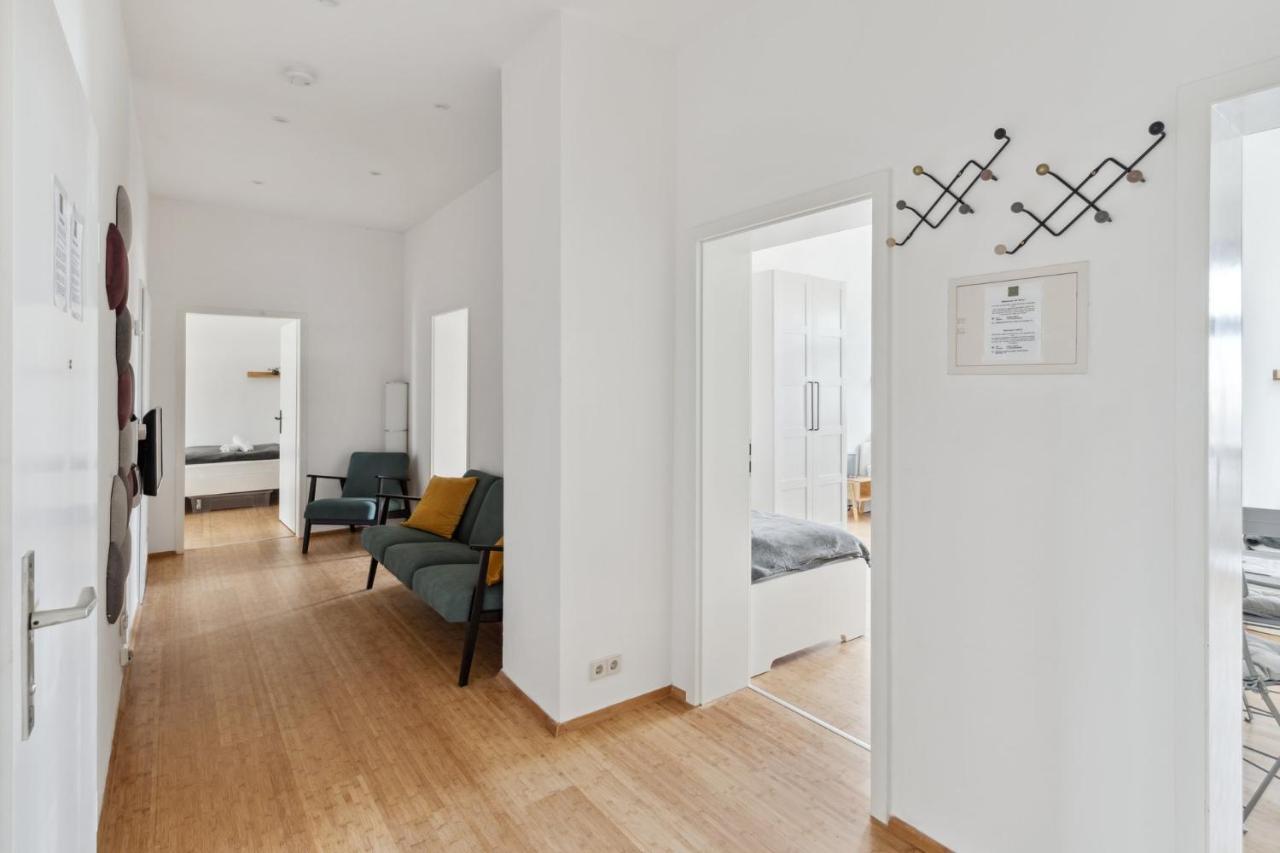Apartment Fuer 13 Gaeste, 5 Schlafzimmer, 2 Baeder, 2 Loggia'S, Leipzig Zentrum Ost Eksteriør billede
