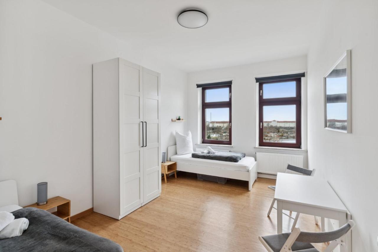 Apartment Fuer 13 Gaeste, 5 Schlafzimmer, 2 Baeder, 2 Loggia'S, Leipzig Zentrum Ost Eksteriør billede